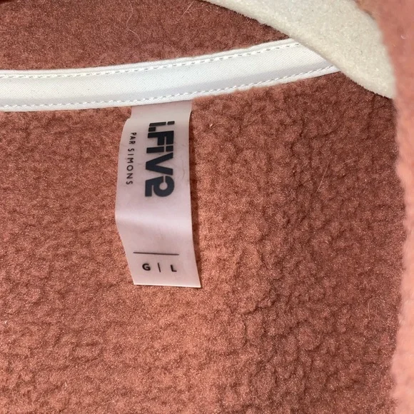 Simons Zip Vest - Picture 6 of 8